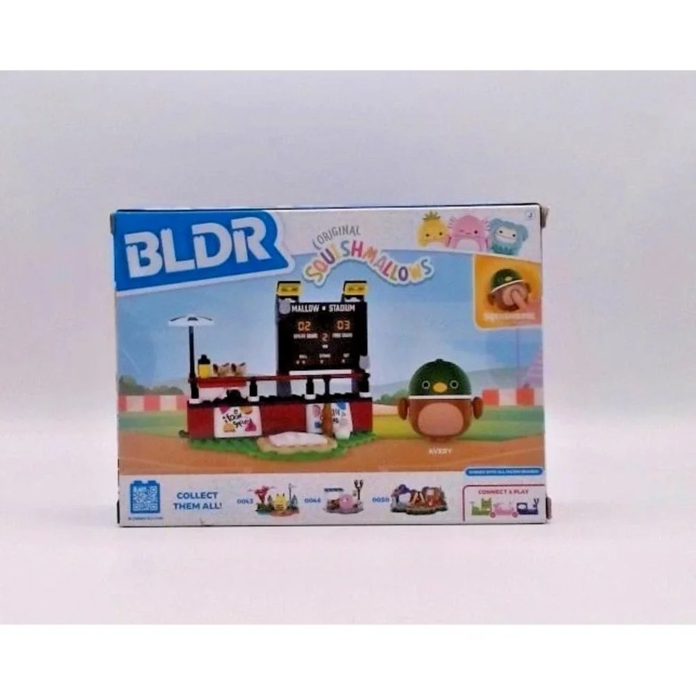 BLDR Squishmallows Mallow Stadium Building Set 121pcs Avery Figure Sports Theme‎
